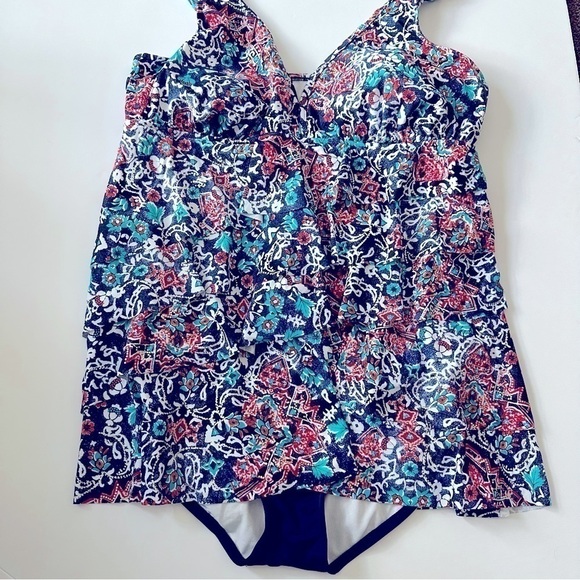 SWIM Solutions All Over Stretch Swimsuit One Piece Slimming Size 18 - Picture 4 of 14